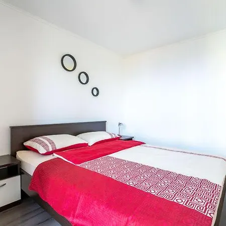 Apartment Nika With Swimming Pool And Beautiful Sea View *