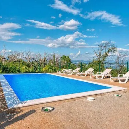 Nika With Swimming Pool And Beautiful Sea View Apartment
