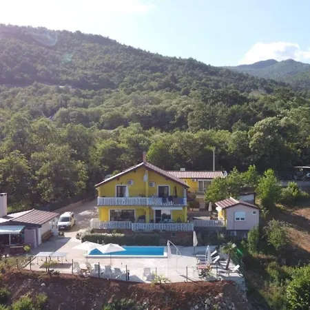 Nika With Swimming Pool And Beautiful Sea View Apartment