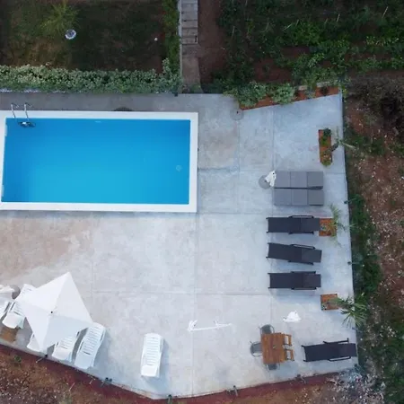 Nika With Swimming Pool And Beautiful Sea View Apartment